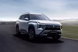 Mitsubishi Destinator nhận cọc tại Việt Nam, ưu đãi tới 33 triệu đồng