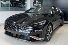 Kia K8 hybrid hàng hiếm được rao bán 1,9 tỷ đồng tại Việt Nam