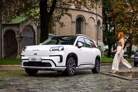 Cận cảnh GAC Aion i60 - "bản sao" của Toyota bZ3X chỉ 369 triệu đồng