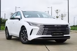 BYD Seal 5 chưa đến 300 triệu tại Trung Quốc sắp bán ở VIệt Nam có gì?