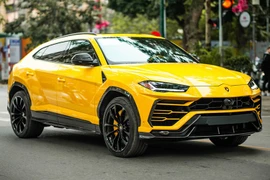 Lamborghini Urus tại Việt Nam nguy cơ bung ca-pô khi đang chạy