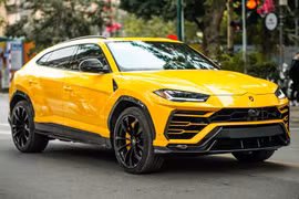 Lamborghini Urus tại Việt Nam nguy cơ bung ca-pô khi đang chạy