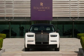 "Soi" Rolls-Royce Phantom Centenary triệu đô mạ vàng 24K đặc biệt