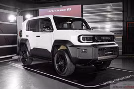 Cận cảnh Toyota Land Cruiser FJ 2026 hơn 1 tỷ đồng, sắp về Việt Nam
