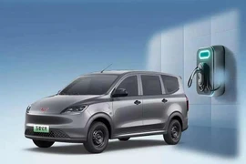 Xe MPV Wuling Hongguang EV 2026 giá rẻ rục rịch mở bán tại Việt Nam