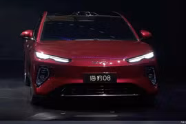 BYD Seal 08 2026 - sedan điện cỡ lớn, chạy 400km chỉ 5 phút sạc