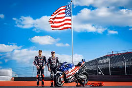 Aprilia X250TH đặc biệt kỷ niệm 250 năm ngày độc lập Mỹ, từ hơn 3,4 tỷ