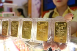 Giá vàng hôm nay 16/05: Vàng miếng rơi tự do?
