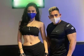 "Thế lực" đứng sau cơ bắp cuồn cuộn của Angela Phương Trinh