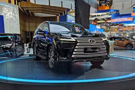 Lexus LX 700h - "chuyên cơ mặt đất" từ 5,42 tỷ sắp về Việt Nam