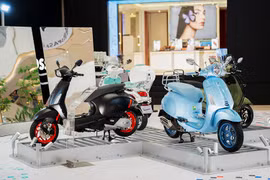 Piaggio trưng bày dàn xe ga Vespa đậm chất nghệ thuật ở TP.HCM