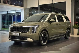 Kia Carnival đang giảm tới hơn 100 triệu tại đại lý Việt