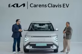 Cận cảnh Kia Carens Clavis EV 2025, giá từ 548 triệu đồng