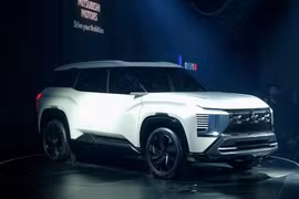 Mitsubishi Destinator - "DST Concept thương mại" chốt ra mắt