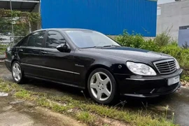 "Soi" Mercedes-Benz S55 AMG chạy 21 năm rao bán gần 1 tỷ đồng