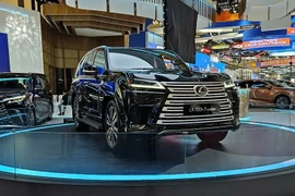 Lexus LX 700h - "chuyên cơ mặt đất" từ 5,42 tỷ sắp về Việt Nam