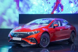 Mercedes-Benz EQS "ế ẩm, thất bại" vì không hợp người dùng?