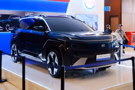Ra mắt i2C - SUV điện quốc dân Indonesia giá 790 triệu đồng