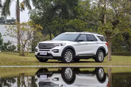 Gần 180 xe Ford Explorer tại Việt Nam do lỗi camera 360 độ