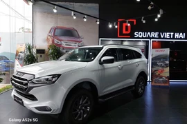 Isuzu mu-X 2025 vừa về Việt Nam đã "đại hạ giá" tới 20 triệu