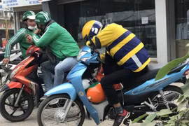 Cần lộ trình bài bản khi cấm xe xăng trong vành đai 1