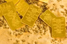 Giá vàng hôm nay 28/05: "Cắm đầu lao dốc"?