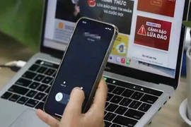 Nhận tin nhắn của con gái, người mẹ bị lừa 40 triệu đồng