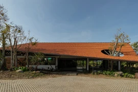 Nhà cấp 4 cho gia đình nhiều thế hệ ở Bến Tre trên báo Mỹ