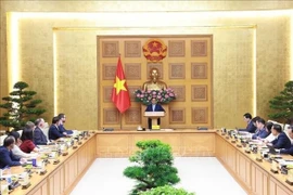 Thủ tướng Chính phủ chủ trì tọa đàm với doanh nghiệp Anh