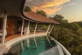 Nhà trên sườn núi không cần điều hòa vẫn mát quanh năm 