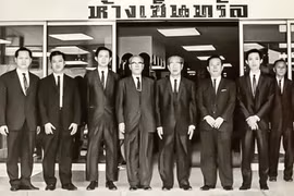 Bí quyết giàu 'nứt vách' vẫn hòa thuận của gia tộc tỷ phú Thái Lan