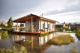 Chỉ dùng bê tông và gỗ, ngôi nhà vẫn không thô cứng 