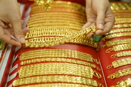 Giá vàng hôm nay 30/6: Đà giảm chưa dứt?