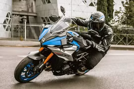Suzuki GSX-S1000GX 2025 trình làng, giá từ 371,5 triệu đồng