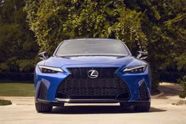 Ra mắt Lexus IS 500 đặc biệt Ultimate Edition 2025 máy V8