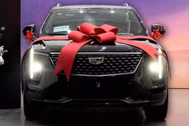 Chi tiết SUV hạng sang Cadillac XT4 2025 chỉ 559 triệu đồng