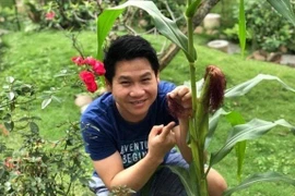 Nhà vườn quanh năm thu hoạch rau trái của "Vua nhạc đỏ" 