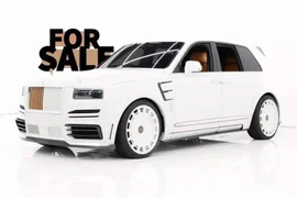 "Bạch công tử" Rolls-Royce Cullinan Mansory rao bán 399.000 USD