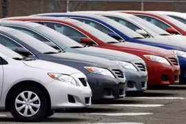 Lệnh cấm động cơ đốt trong từ 2035 gây chia rẽ giới sản xuất ôtô