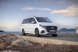 Mercedes-Benz V-Class 2025 từ 3,4 tỷ tại Việt Nam, "đấu" Toyota Alphard