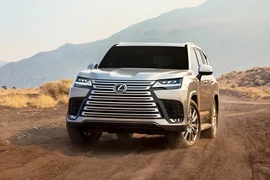 Lexus LX 2026 mở bán - "chuyên cơ mặt đất" từ 2,82 tỷ sắp về Việt Nam