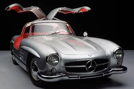 Mercedes-Benz 300 SL Gullwing trị giá cả trăm tỷ bất ngờ về Việt Nam