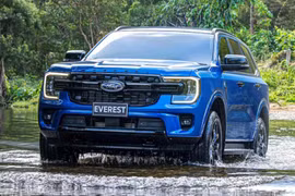 Cận cảnh Ford Everest 2026 bản giới hạn 700 xe, từ 1,3 tỷ đồng