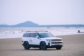 Đánh giá Hyundai Santa Fe - bùng nổ với động cơ gần 300 mã lực