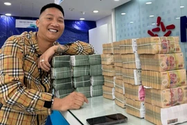 Huấn Hoa Hồng đang sở hữu những doanh nghiệp nào? 