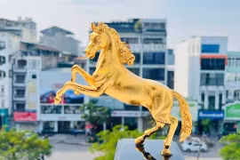 Những thú chơi đắt đỏ ngày Tết của nhà giàu Việt