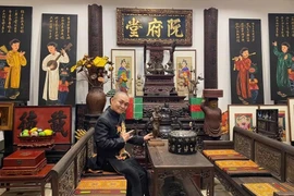 Bên trong căn nhà giữa phố cổ Hà Nội của NSƯT Xuân Hinh