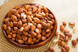 Loại hạt đắt đỏ thế giới săn lùng, Việt Nam rụng đầy gốc