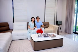 Cận cảnh nhà mới chục tỷ góc nào cũng xa hoa của Đoàn Văn Hậu