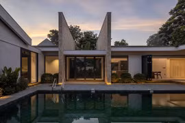 Chiêm ngưỡng biệt thự vườn vừa cổ điển vừa hiện đại ở Thanh Hóa 